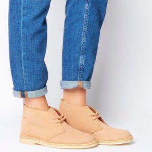 CLARKS Desert Boot Light Tan Suede 8.5 NEVER WORN